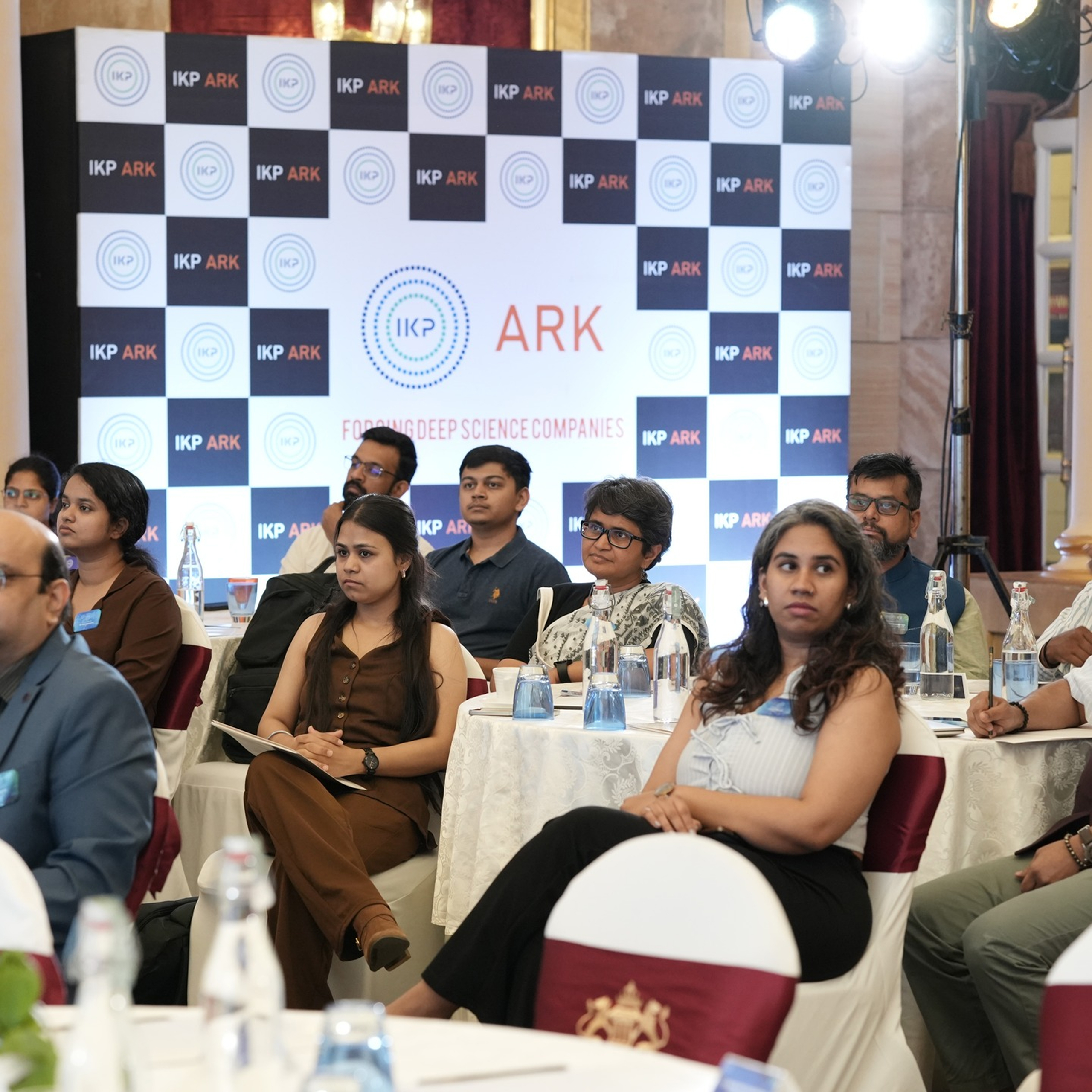 𝗠𝗲𝗱𝗧𝗲𝗰𝗵 𝗦𝗰𝗮𝗹𝗲-𝘂𝗽 𝗕𝗹𝘂𝗲𝗽𝗿𝗶𝗻𝘁_ 𝗔 𝗩𝗶𝗲𝘄 𝗳𝗿𝗼𝗺 𝘁𝗵𝗲 𝗧𝗿𝗲𝗻𝗰𝗵𝗲𝘀05